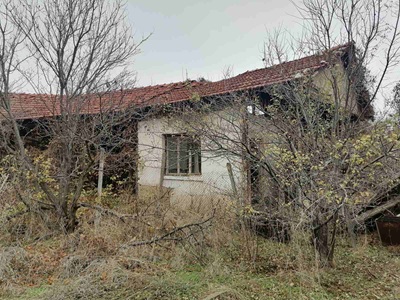 разрушена къща